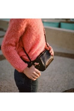 Balagan Schoudertassen Rofe S Bag Crocodile Pattern Black -Balagan Winkel 0ba78b04a544aef63bf138c3f79d82a9