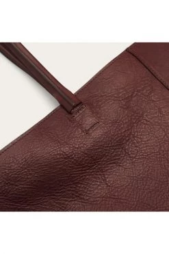 Balagan Shoppers I Fall In L Brown