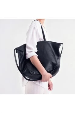 Balagan Schoudertassen Bag Irma L Black 13 Balagan Schoudertassen Bag Irma L Black -Balagan Winkel 852d0b782aa072f4b0eed4fc9a76daac