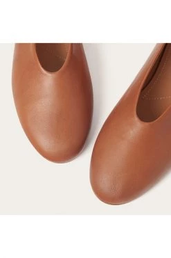 Balagan Ballerina's Shoes Opera Brown -Balagan Winkel 9f1778820957ef935a9f946c37353aeb