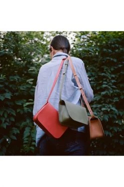 Balagan Schoudertassen Cross Body Bags Beige -Balagan Winkel a8082d500968715abd0bf5f24d68ff9f