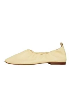 Balagan Ballerina's KEMET Beige
